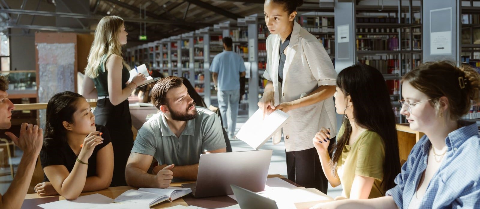 How AI is changing student research behaviors