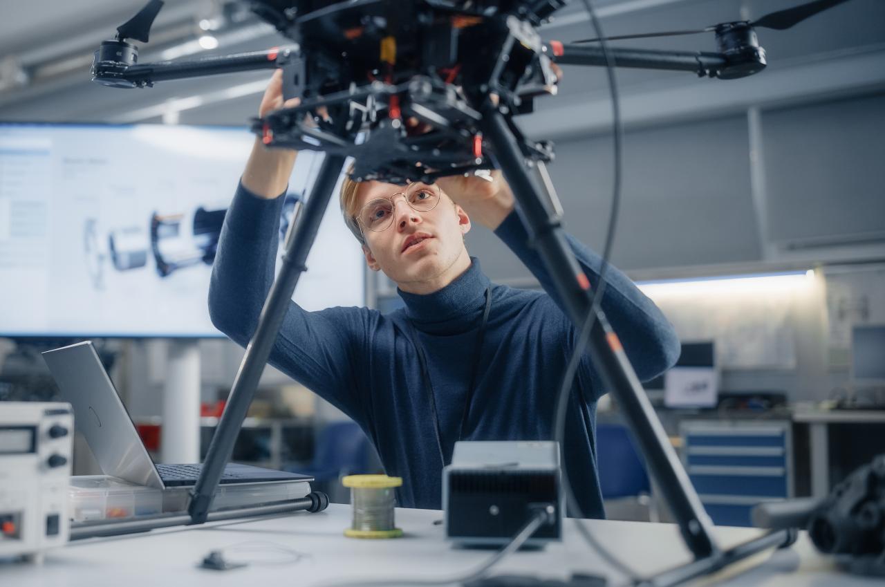 Advanced Technologies & Aerospace Database